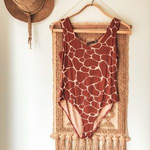 NWT Boohoo bodysuit ~ Animal Print